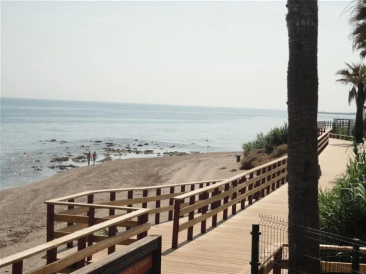 Apartment Beach Holidays In Puerta Del Mar Ref2065 Sitio de Calahonda