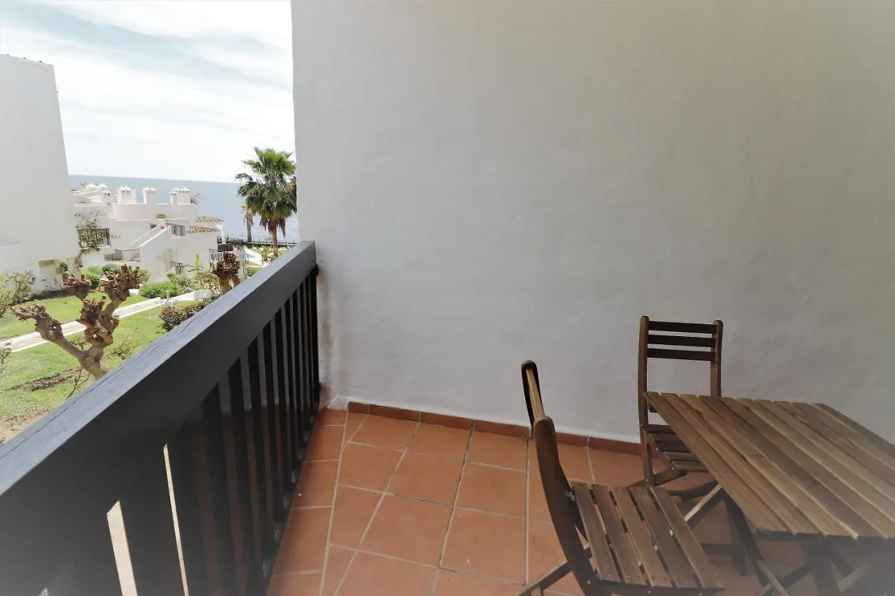 Apartment Beach Holidays In Puerta Del Mar Ref2065 Sitio de Calahonda Spain