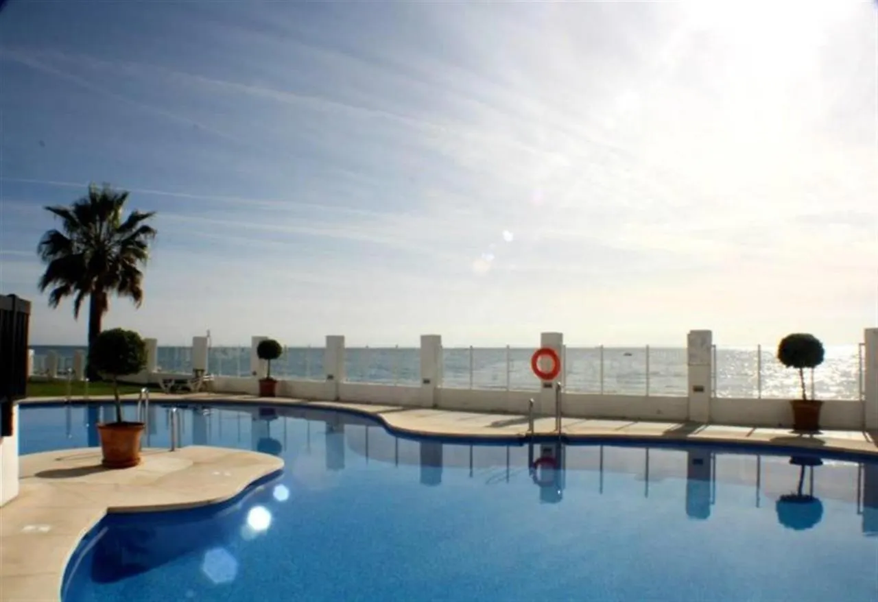 Beach Holidays In Puerta Del Mar Ref2065 Sitio de Calahonda Apartment