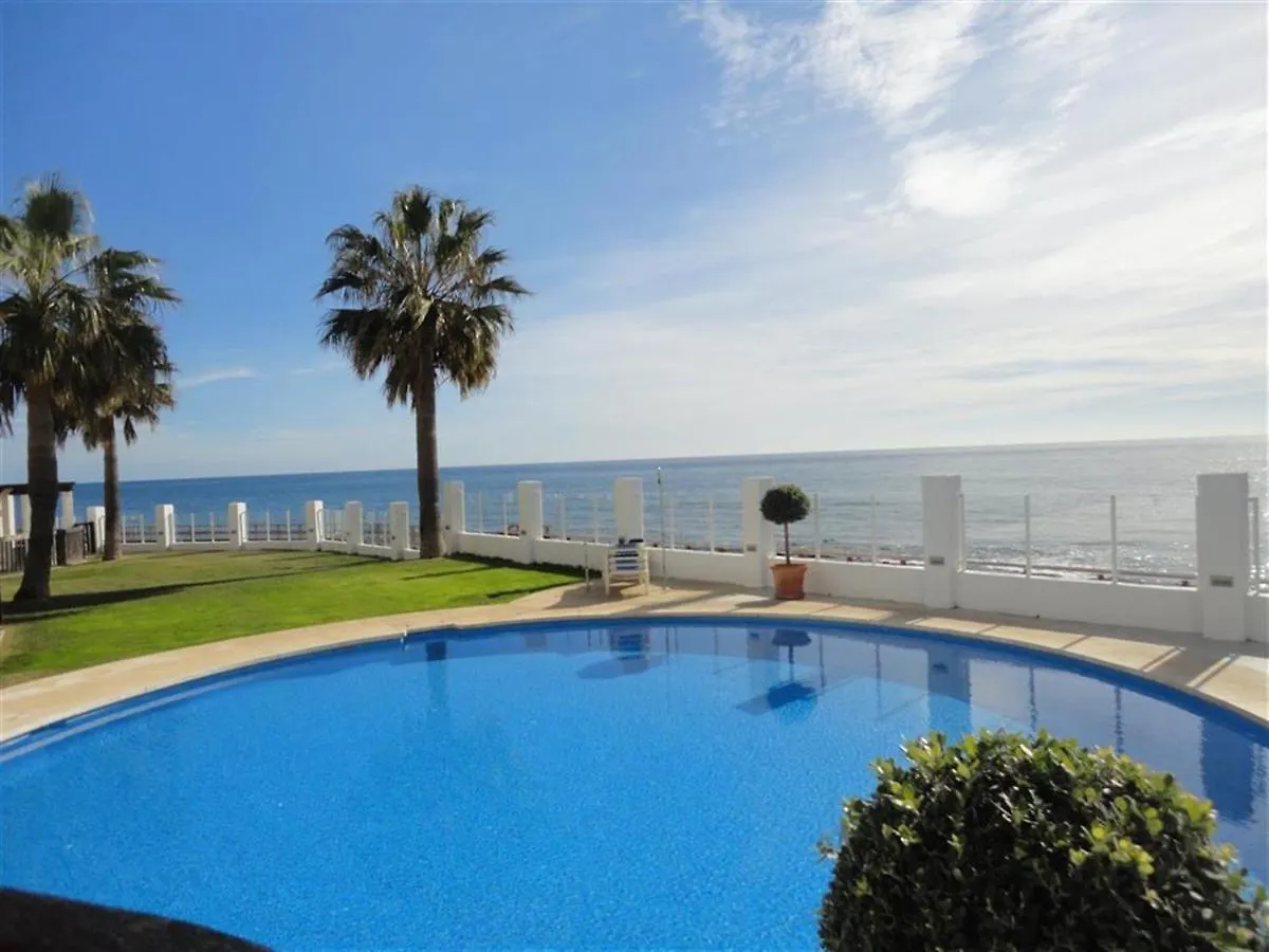 Beach Holidays In Puerta Del Mar Ref2065 Sitio de Calahonda
