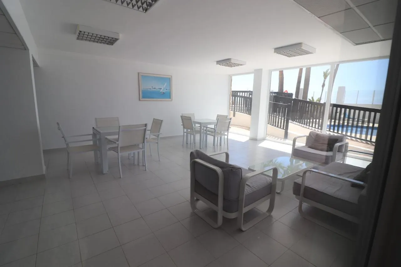 Beach Holidays In Puerta Del Mar Ref2065 Sitio de Calahonda